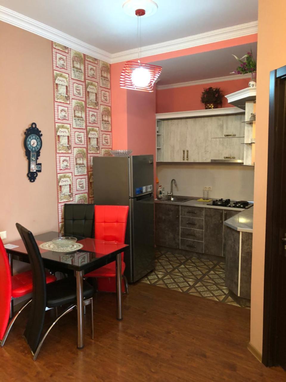 Apartment Gio Батуми Екстериор снимка