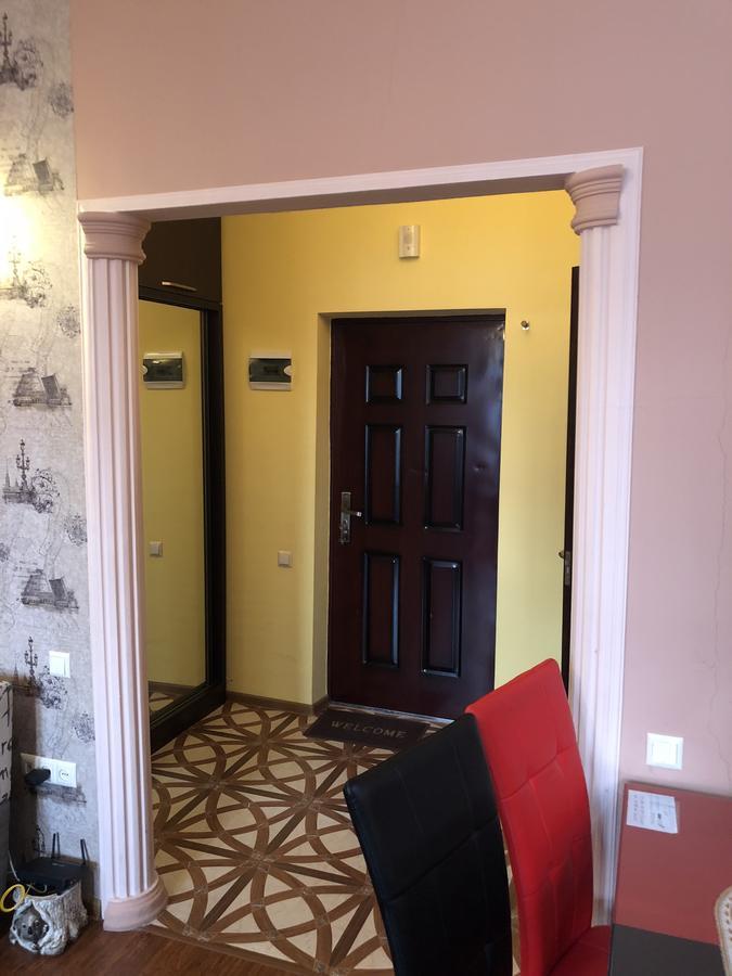 Apartment Gio Батуми Екстериор снимка